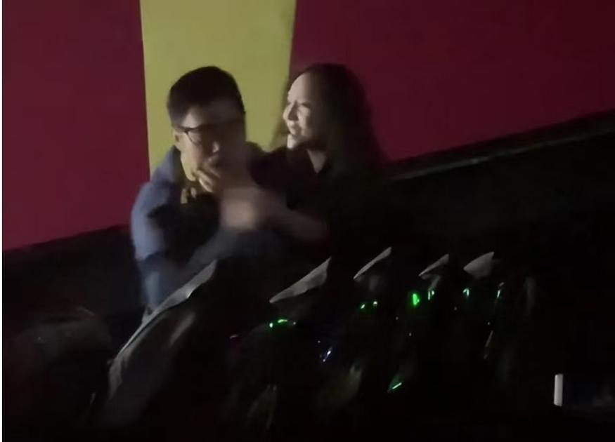 嫩草伊人久久精品l少妇av的相关介绍