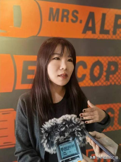 女人让人操出白浆视频的相关介绍