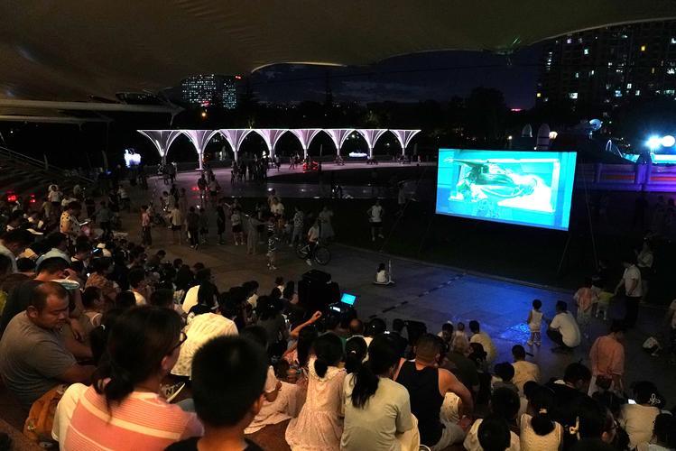 在线福利午夜的相关介绍
