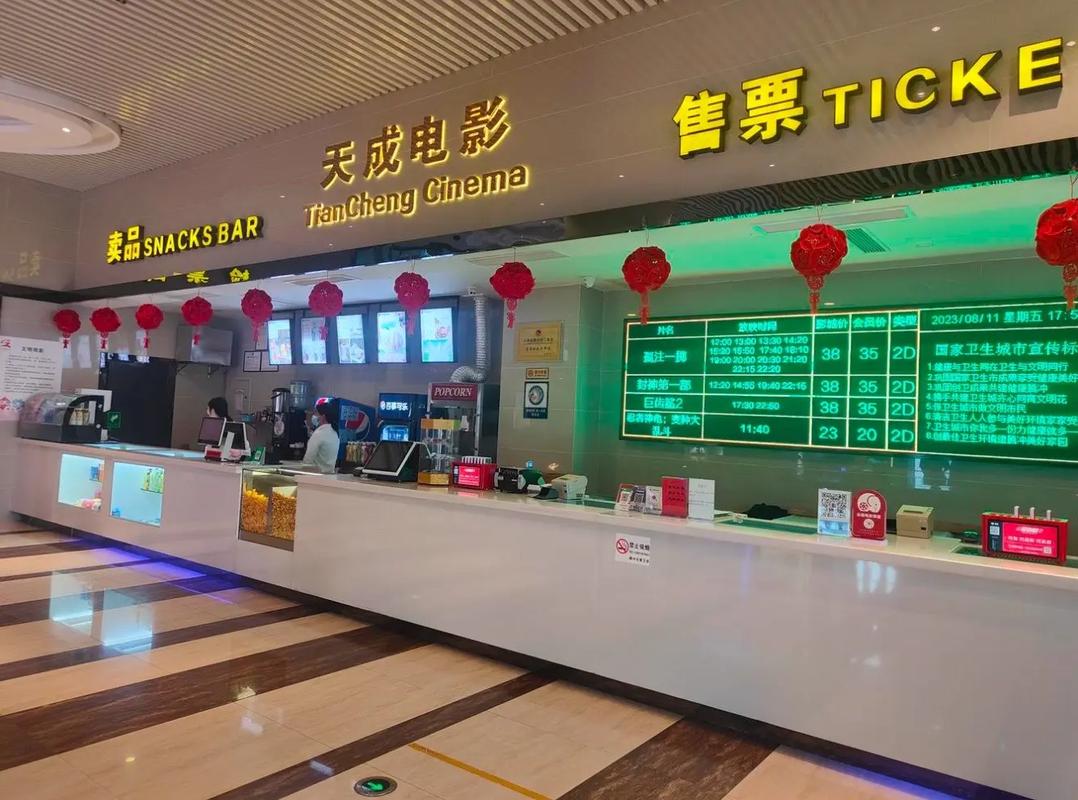 上面一边摸下面一边亲的相关介绍