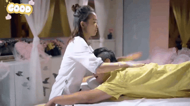 美女老师被我操视频的相关介绍