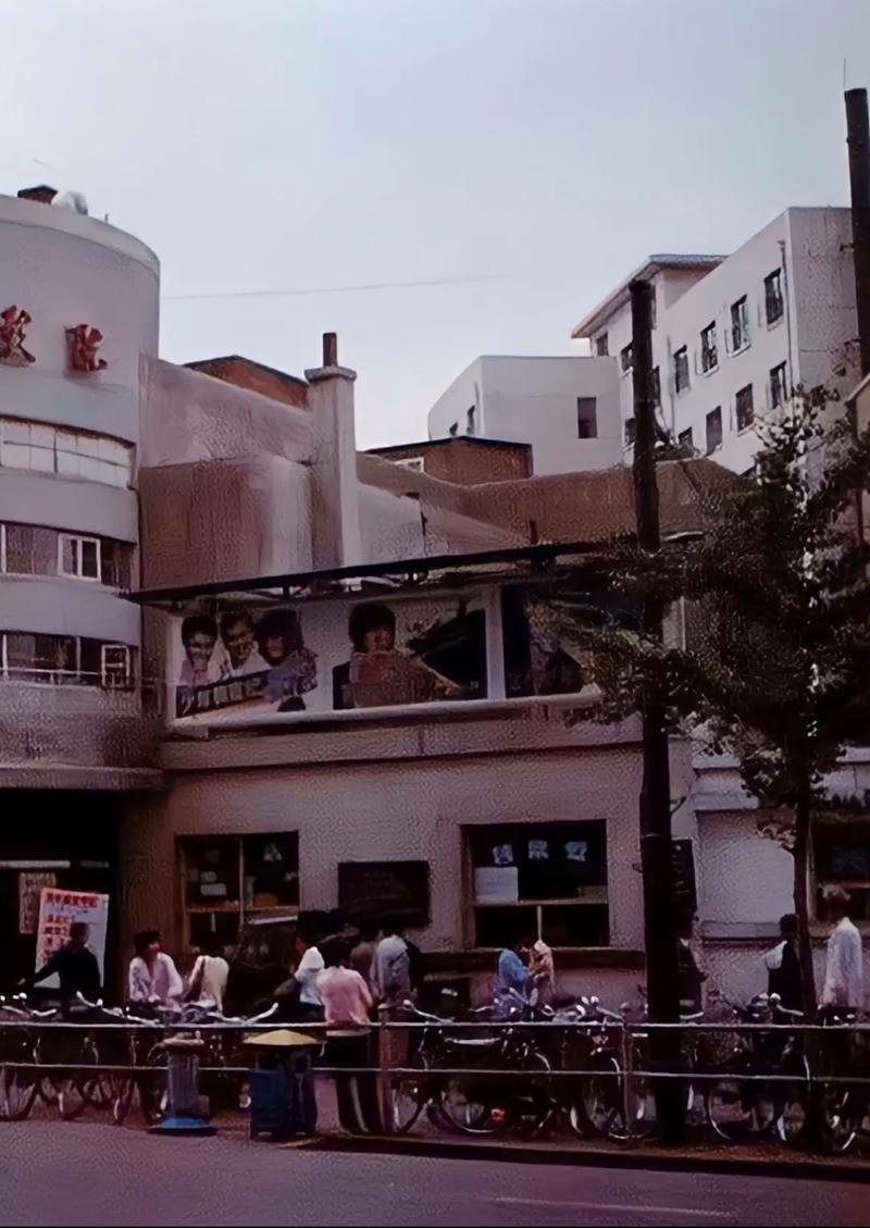 搭讪一流美熟女中文字幕的相关介绍