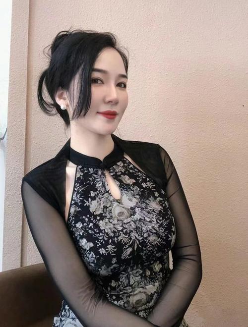 国产操女人逼av的相关介绍
