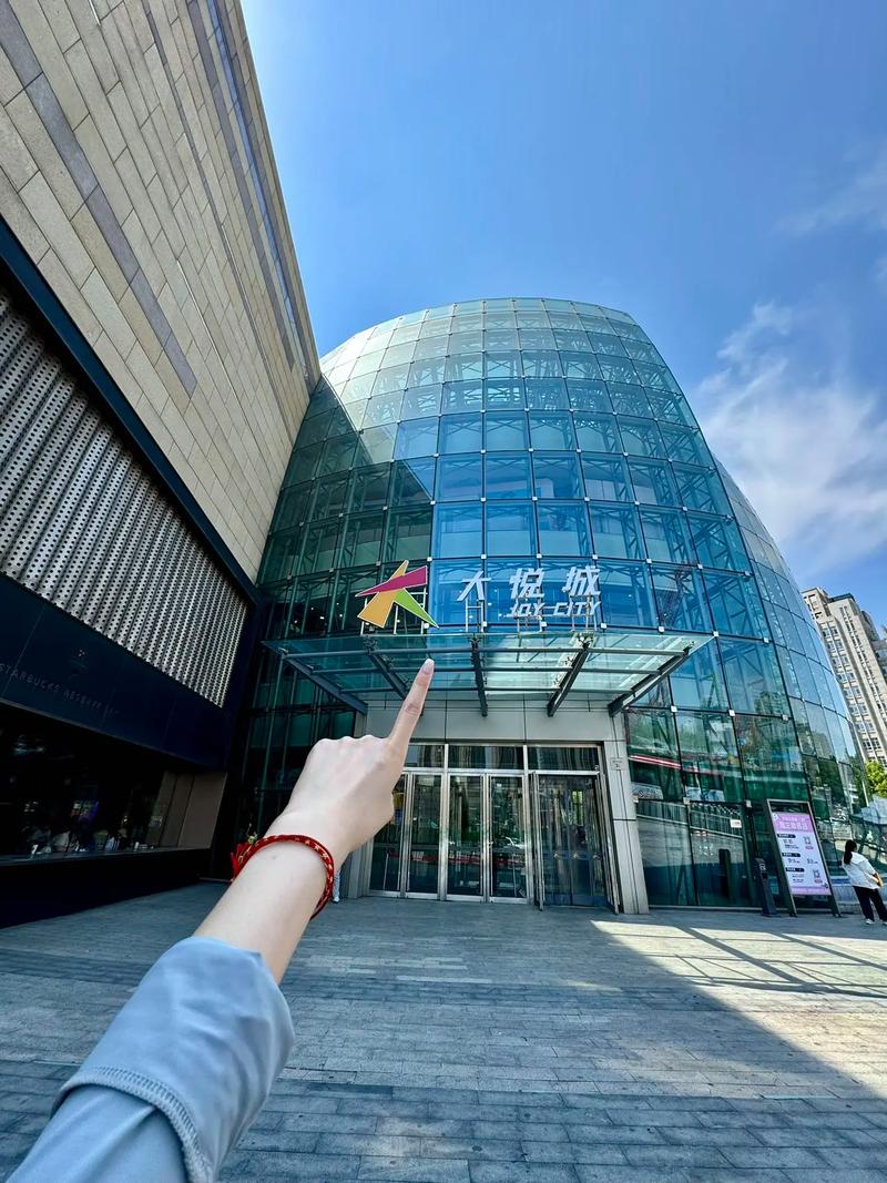 超碰人妻少妇的相关介绍