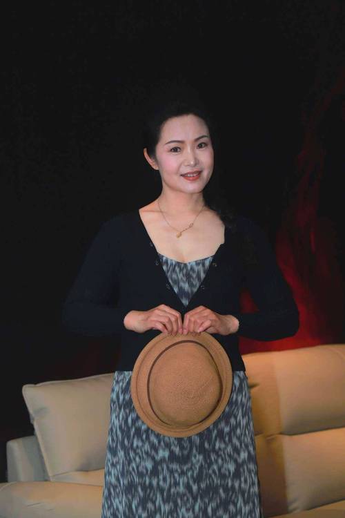 搭讪真实素人太太中出人妻的相关介绍