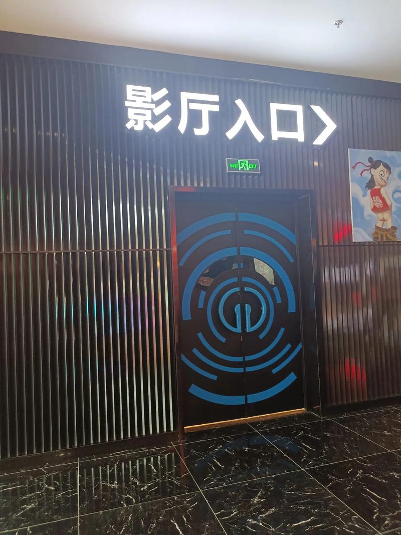 白嫩美女被爆操的相关介绍