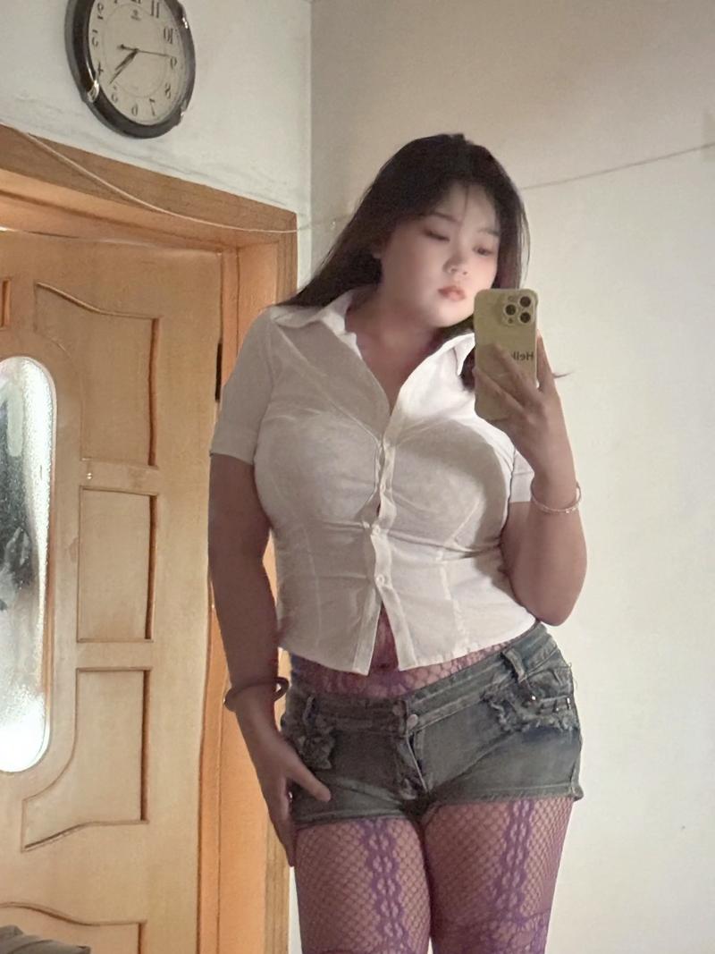 少妇 人妻的相关介绍