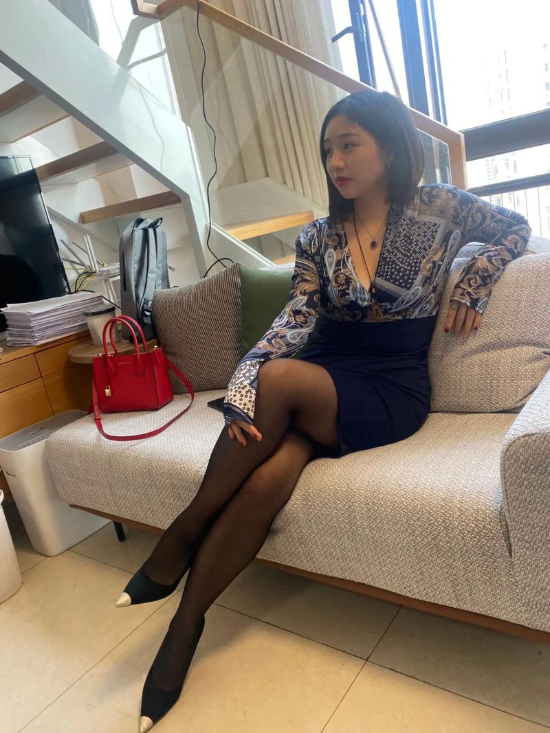 扒开腿狂操女人爽出白浆的相关介绍