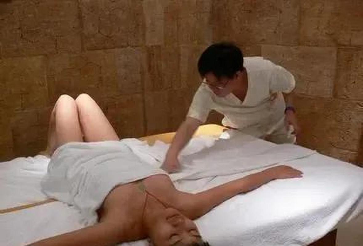 人妻口爆内射的相关介绍