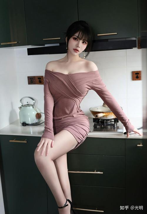 女人18毛毛片的相关介绍