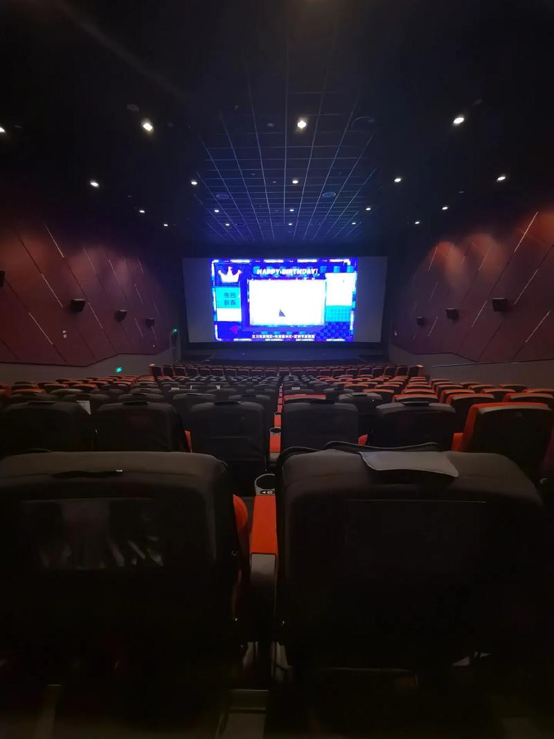 酒店操熟女的相关介绍