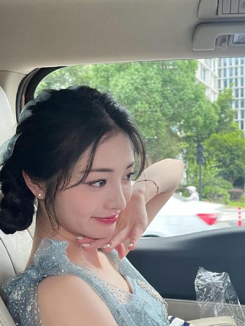 少妇后入av的相关介绍