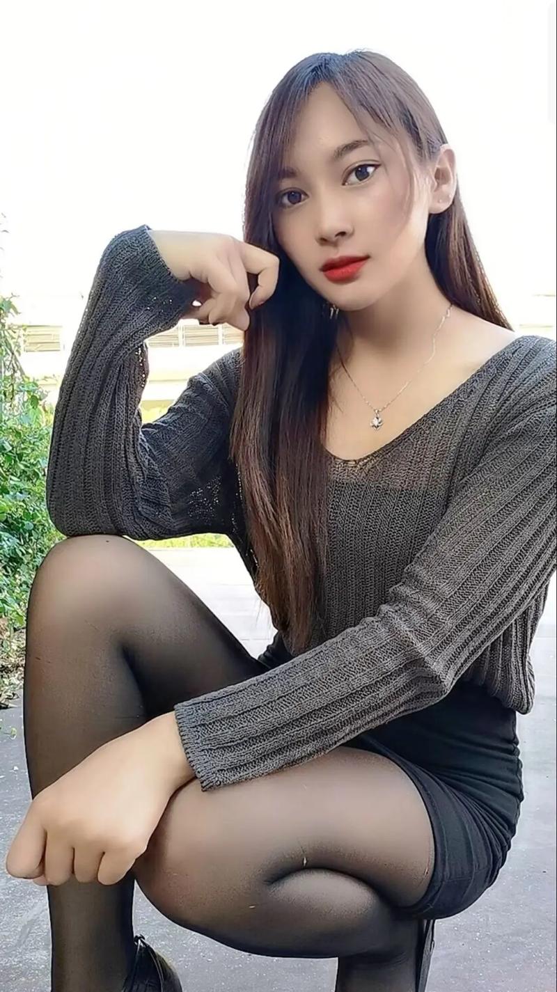 少妇被粗大的猛烈进出白浆av的相关介绍