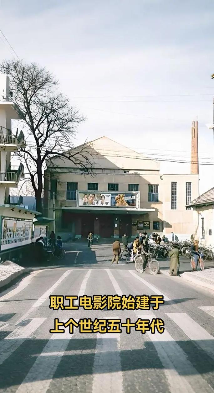 日本街头搭讪欲求不满的人妻自宅中出电影的相关介绍