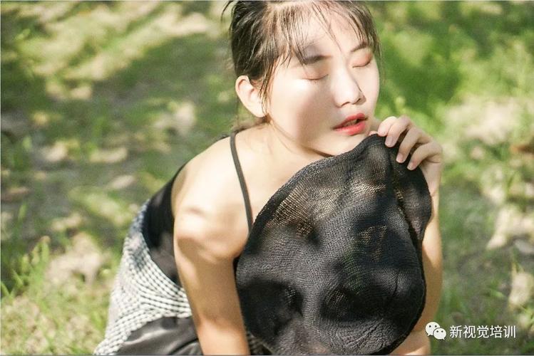 人妻少妇aaaa的相关介绍