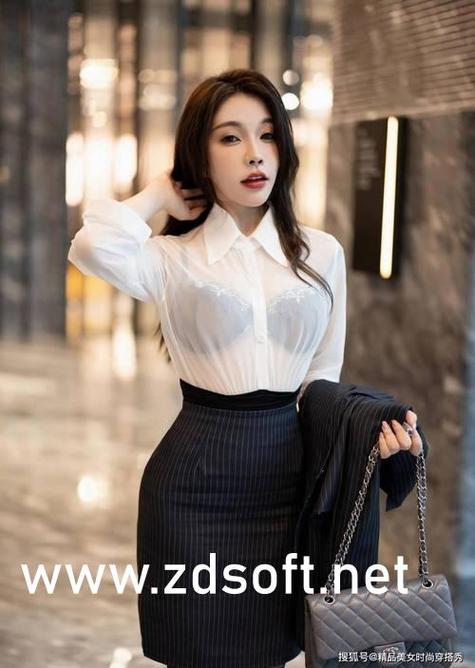 白丝 av 在线的相关介绍