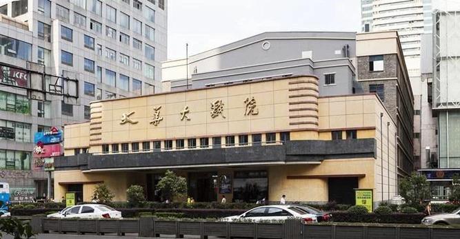 超碰人妻啪啪的相关介绍
