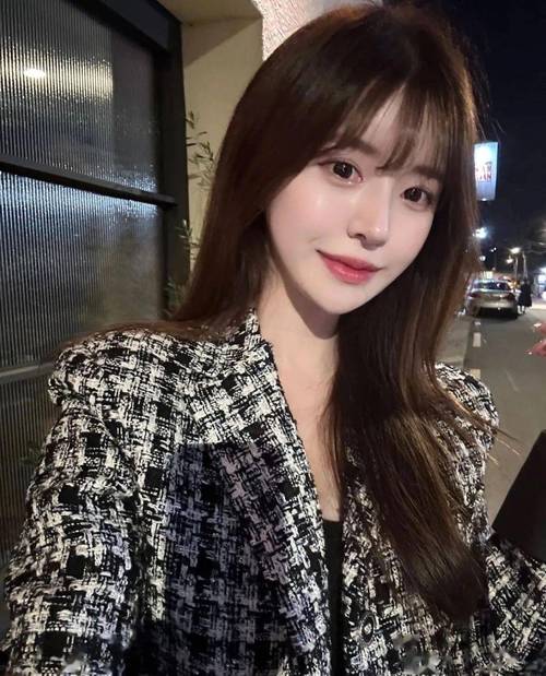 操美女操哭视频的相关介绍