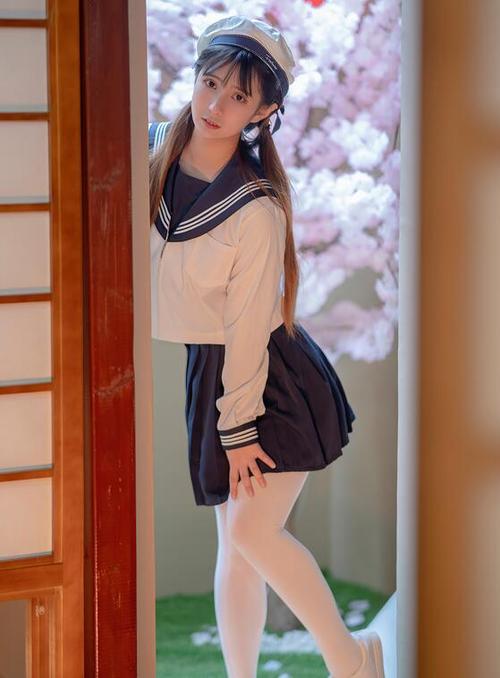 丰满人妻啪啪的相关介绍