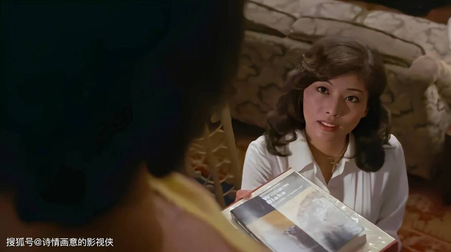 国内少妇人妻丰满av的相关介绍